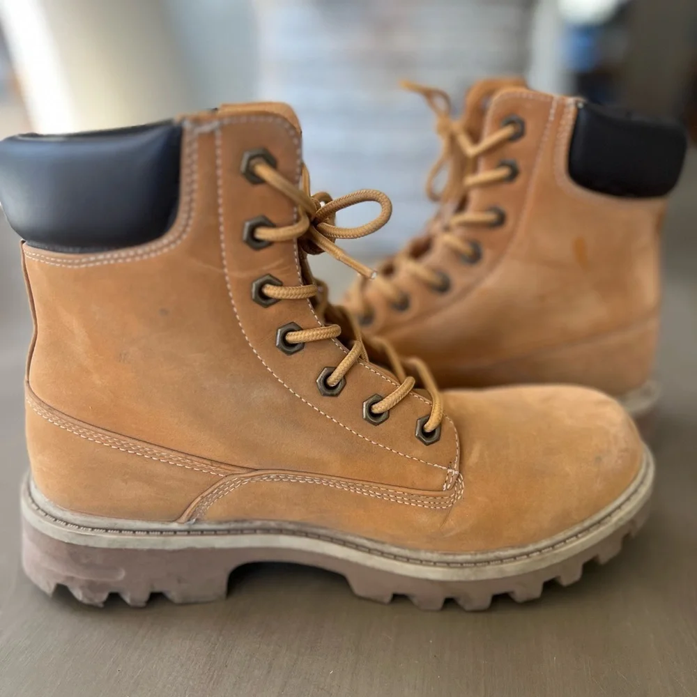 Lugz Men's Golden Wheat /Tan Boots 6